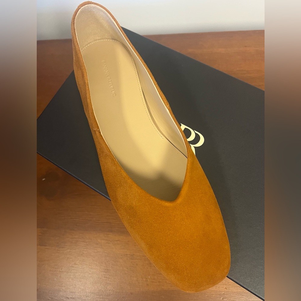 Banana Republic Brown Suede Flats